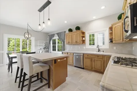 39W842 Louisa May Alcott Lane St. Charles IL 60175