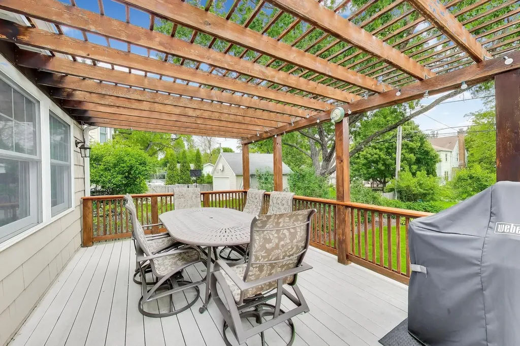 4051 Clausen Avenue Western Springs IL 60558