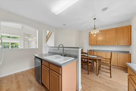 31306 Kline Circle Warrenville IL 60555
