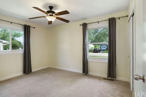 37178 North Grandwood Drive Gurnee IL 60031