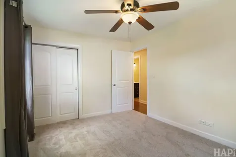 37178 North Grandwood Drive Gurnee IL 60031