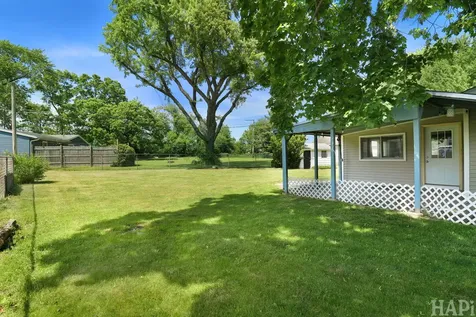 37178 North Grandwood Drive Gurnee IL 60031