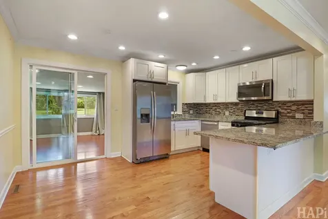 37178 North Grandwood Drive Gurnee IL 60031