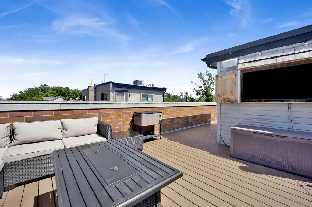 1520 West Diversey Parkway Chicago IL 60614
