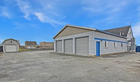 19560 Burnham Avenue Lynwood IL 60411