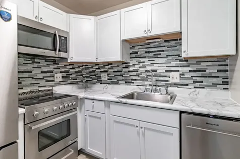 715 Grove Drive Buffalo Grove IL 60089