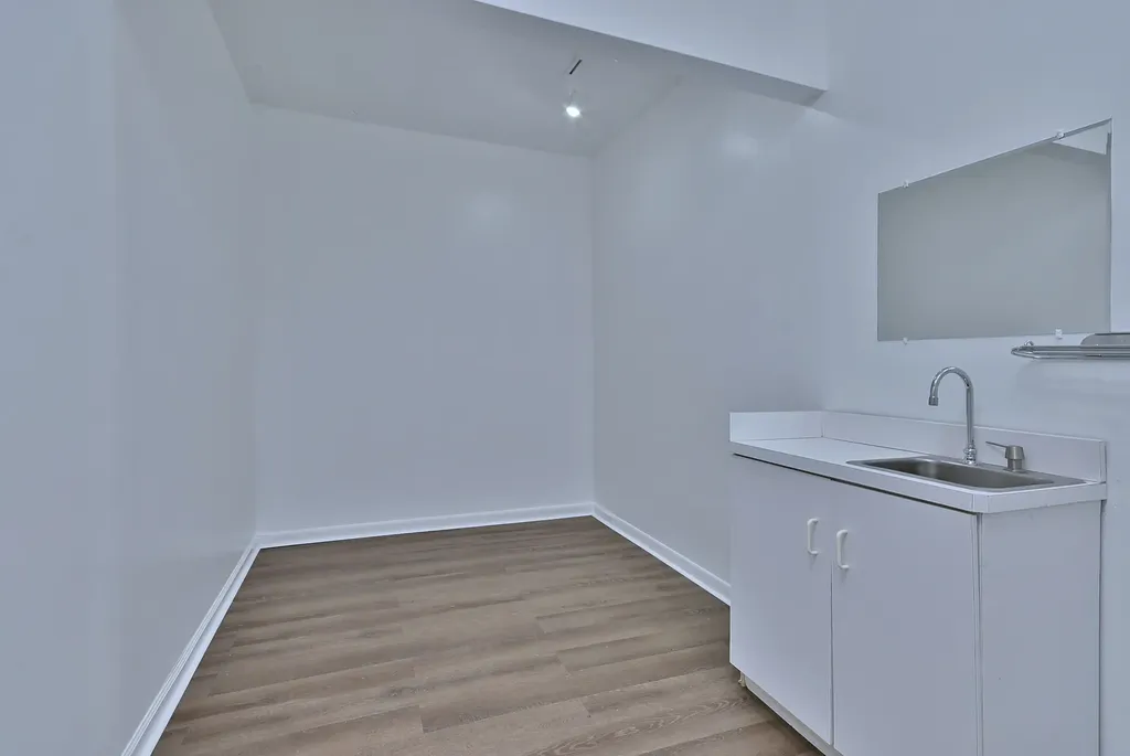 7460 West Belmont Avenue Chicago IL 60634