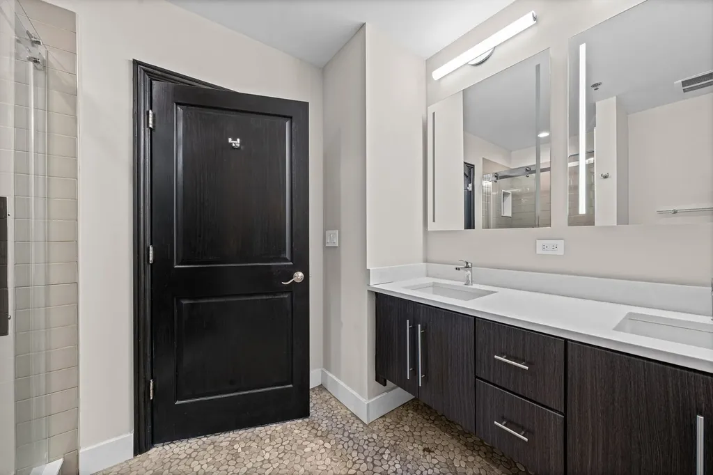 1841 South Calumet Avenue Chicago IL 60616
