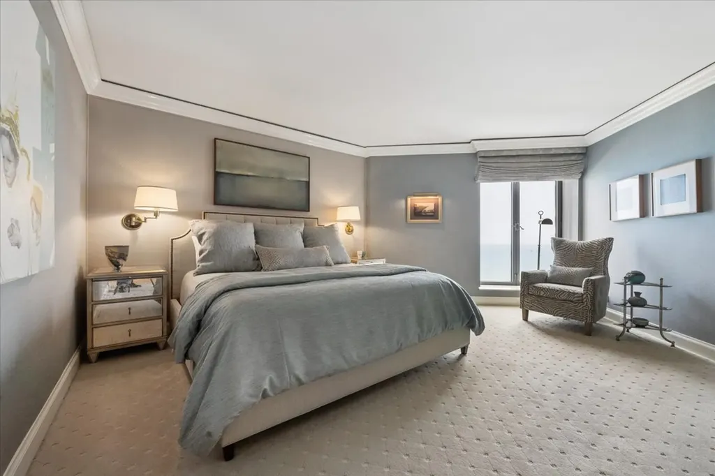 950 North Michigan Avenue Chicago IL 60611