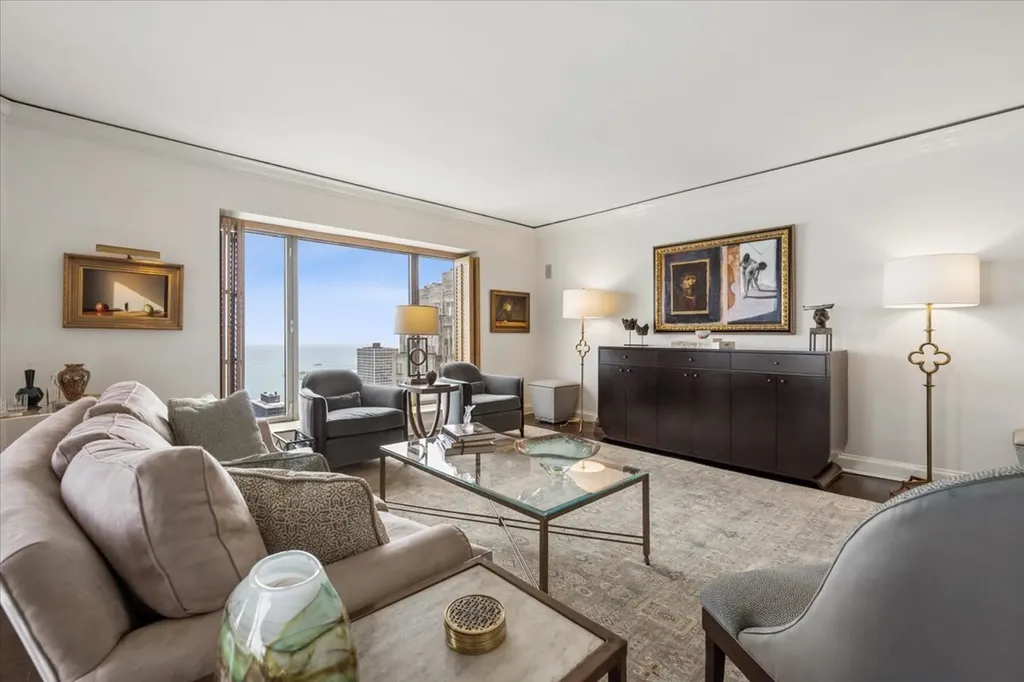 950 North Michigan Avenue Chicago IL 60611