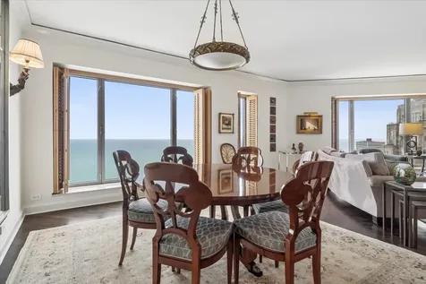 950 North Michigan Avenue Chicago IL 60611
