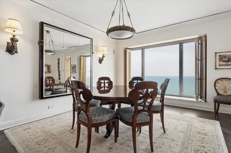 950 North Michigan Avenue Chicago IL 60611