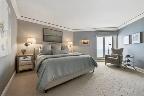 950 North Michigan Avenue Chicago IL 60611
