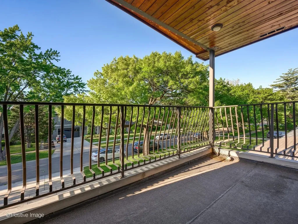 5125 Lunt Avenue Skokie IL 60077