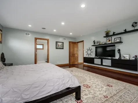 5125 Lunt Avenue Skokie IL 60077