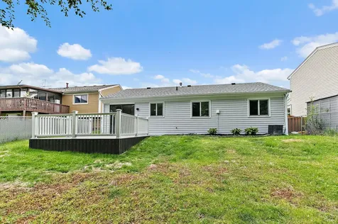 1000 Woodside Drive Roselle IL 60172