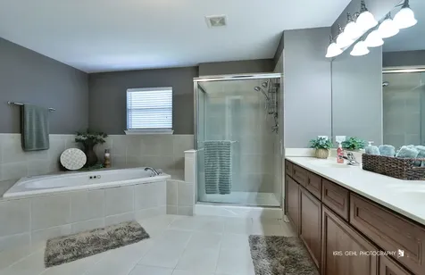 60 Arden Lane Round Lake IL 60073
