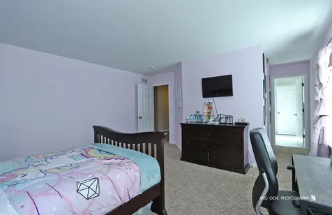 60 Arden Lane Round Lake IL 60073