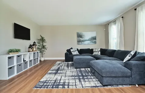 60 Arden Lane Round Lake IL 60073