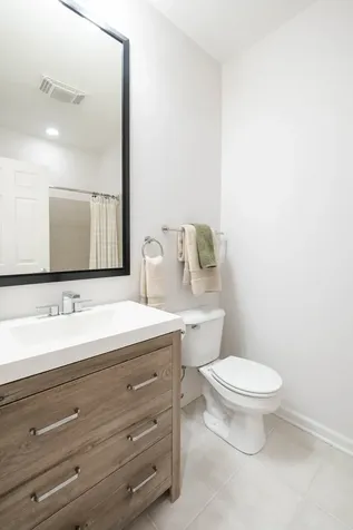 715 West Eastman Street Chicago IL 60610