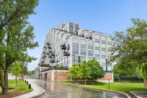 61 West 15th Street Chicago IL 60605