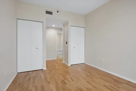 61 West 15th Street Chicago IL 60605