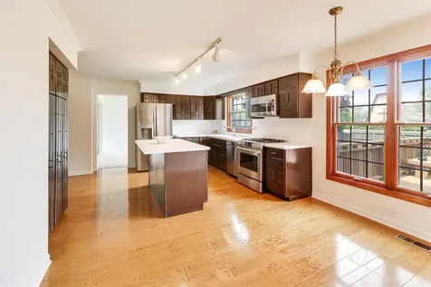 1626 East Barberry Lane Mount Prospect IL 60056