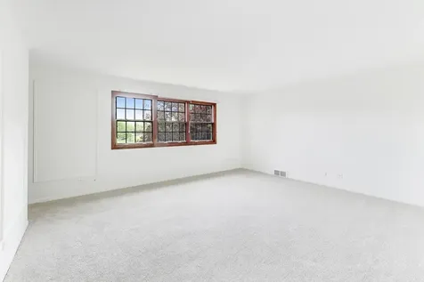 1626 East Barberry Lane Mount Prospect IL 60056
