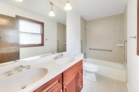 1626 East Barberry Lane Mount Prospect IL 60056