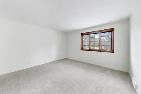 1626 East Barberry Lane Mount Prospect IL 60056