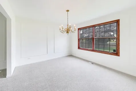 1626 East Barberry Lane Mount Prospect IL 60056