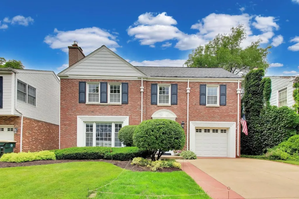 434 South Beverly Lane Arlington Heights IL 60005