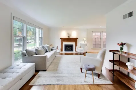 434 South Beverly Lane Arlington Heights IL 60005
