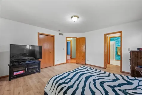 811 Arnold Avenue Rockford IL 61108