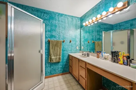 811 Arnold Avenue Rockford IL 61108