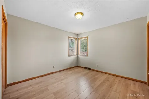 811 Arnold Avenue Rockford IL 61108
