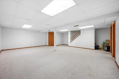811 Arnold Avenue Rockford IL 61108