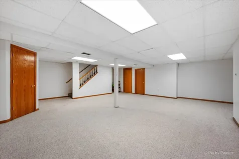 811 Arnold Avenue Rockford IL 61108