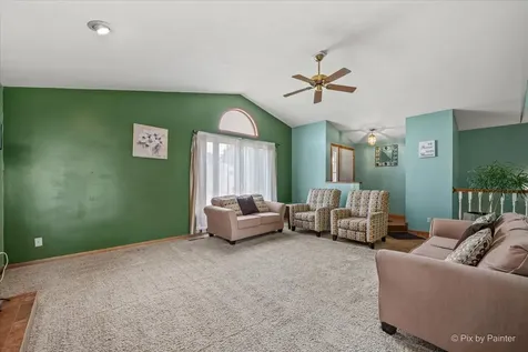 811 Arnold Avenue Rockford IL 61108