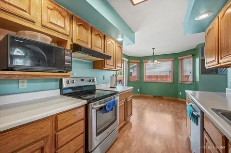 811 Arnold Avenue Rockford IL 61108
