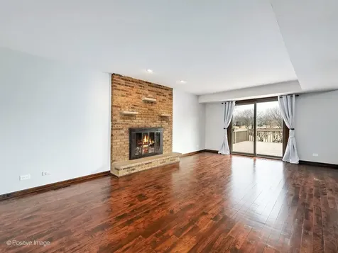 887 Braintree Lane Bartlett IL 60103