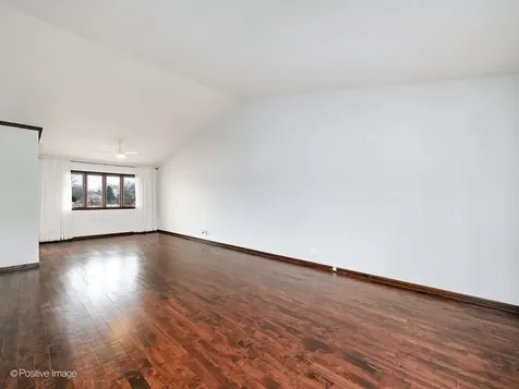 887 Braintree Lane Bartlett IL 60103