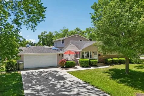 16841 Willow Lane Drive Tinley Park IL 60477