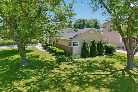 16841 Willow Lane Drive Tinley Park IL 60477