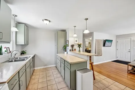 16841 Willow Lane Drive Tinley Park IL 60477