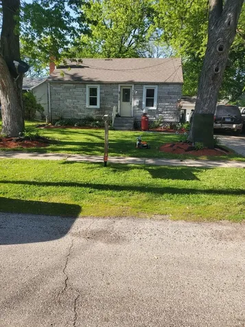 327 Burbank Avenue Woodstock IL 60098