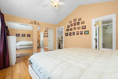4 Waterbury Court Lake Zurich IL 60047