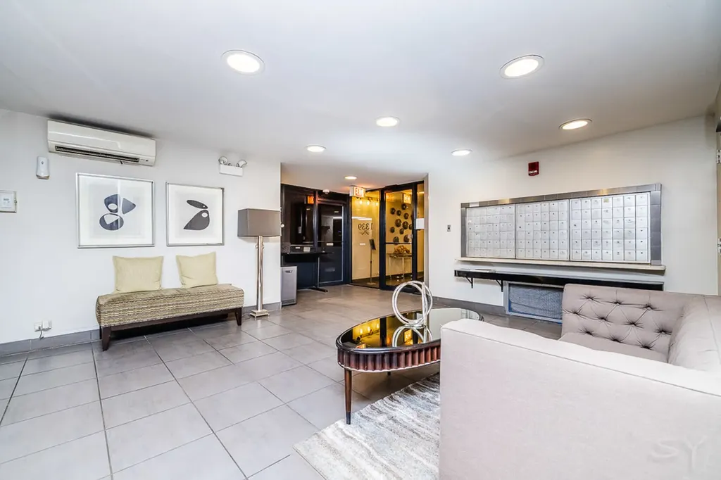 1339 North Dearborn Street Chicago IL 60610
