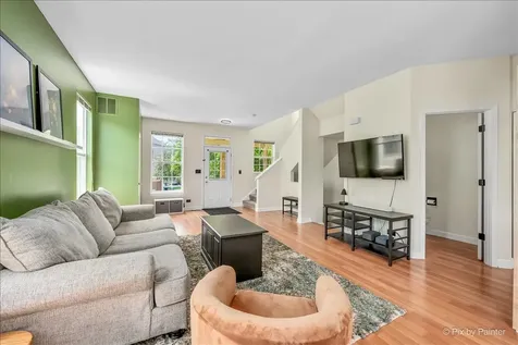 670 Littleton Trail Elgin IL 60120