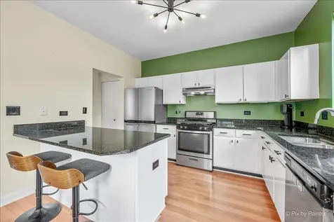 670 Littleton Trail Elgin IL 60120